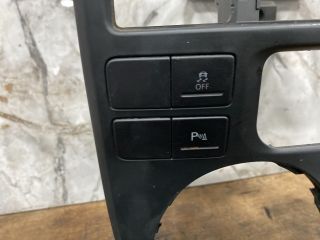 bontott VW MULTIVAN Középkonzol Keret