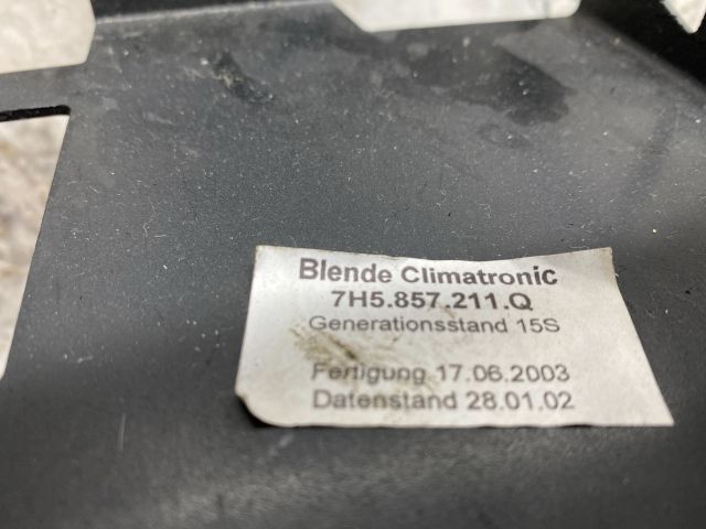 bontott VW MULTIVAN Középkonzol Keret