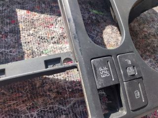 bontott VW MULTIVAN Középkonzol Keret