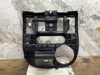 bontott VW MULTIVAN Középkonzol Keret