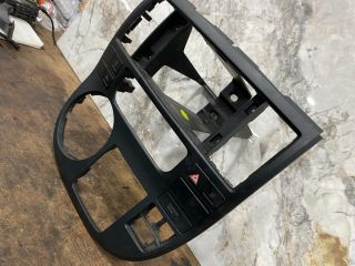 bontott VW MULTIVAN Középkonzol Keret