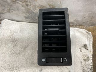 bontott VW MULTIVAN Középső Bal Szellőző