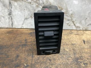 bontott VW MULTIVAN Középső Jobb Szellőző