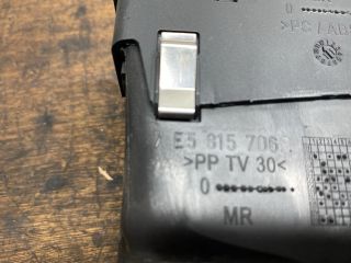 bontott VW MULTIVAN Középső Jobb Szellőző