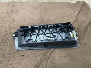 bontott VW MULTIVAN Küszöb Burkolat