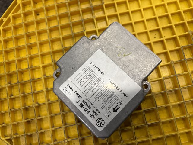 bontott VW MULTIVAN Légzsák Elektronika