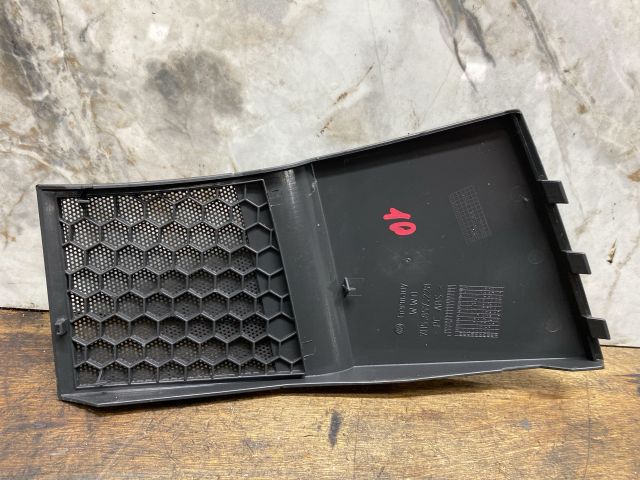 bontott VW MULTIVAN Műszerfal Jobb Hangszóró Burkolat