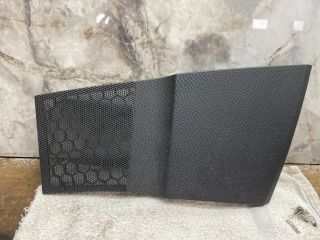 bontott VW MULTIVAN Műszerfal Jobb Hangszóró Burkolat