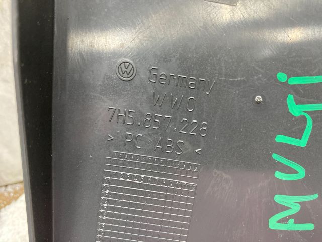 bontott VW MULTIVAN Műszerfal Jobb Hangszóró Burkolat