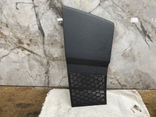 bontott VW MULTIVAN Műszerfal Jobb Hangszóró Burkolat