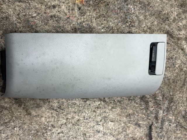 bontott VW MULTIVAN Pohártartó