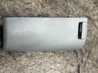 bontott VW MULTIVAN Pohártartó