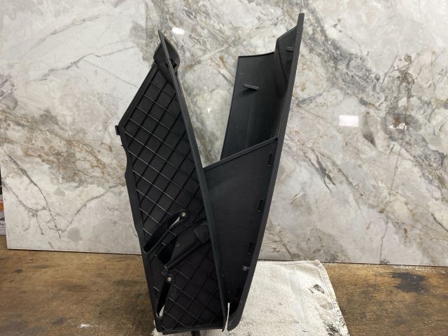 bontott VW MULTIVAN Pohártartó