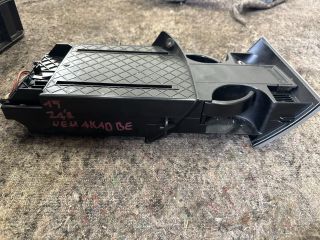 bontott VW MULTIVAN Pohártartó