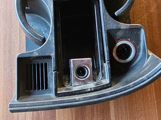 bontott VW MULTIVAN Pohártartó