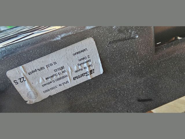 bontott VW MULTIVAN Pohártartó