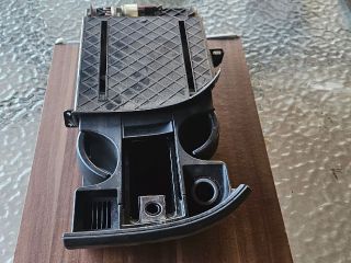 bontott VW MULTIVAN Pohártartó