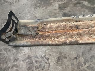 bontott VW MULTIVAN Pótkerék Tartó