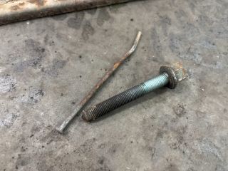 bontott VW MULTIVAN Pótkerék Tartó