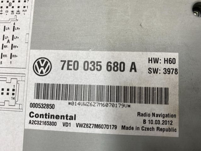 bontott VW MULTIVAN Rádió / CD