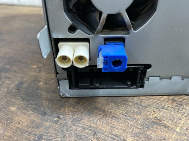 bontott VW MULTIVAN Rádió / CD