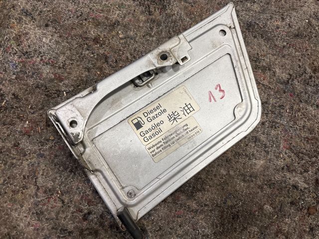 bontott VW MULTIVAN Tankajtó