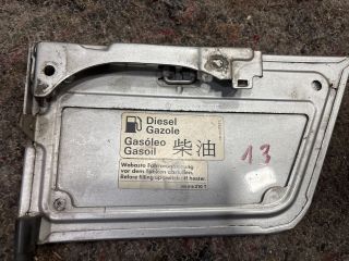 bontott VW MULTIVAN Tankajtó