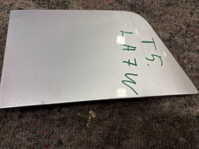 bontott VW MULTIVAN Tankajtó