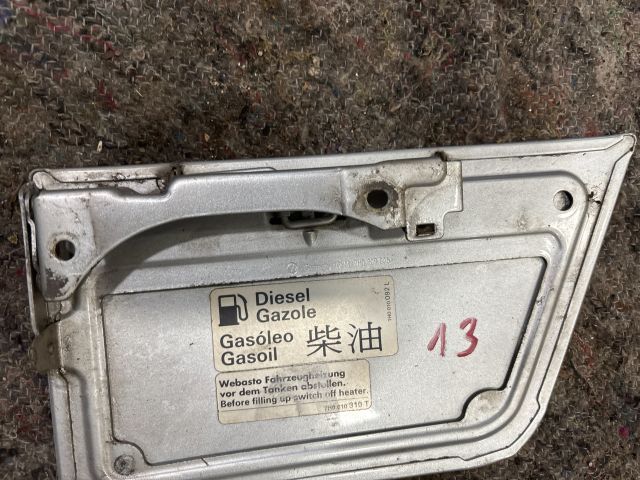 bontott VW MULTIVAN Tankajtó