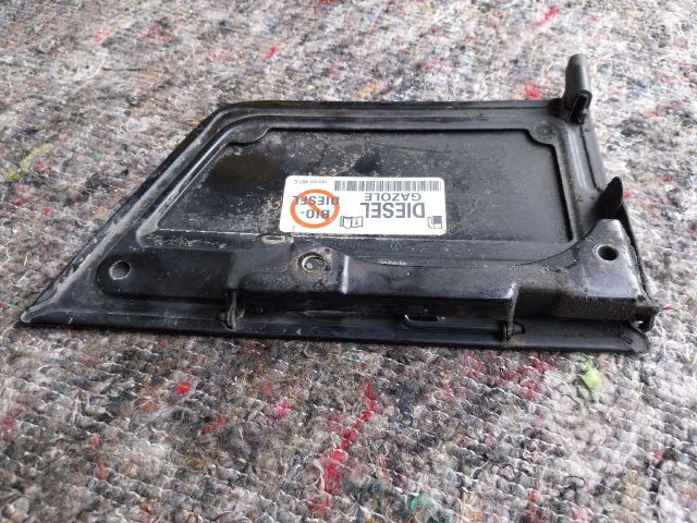 bontott VW MULTIVAN Tankajtó