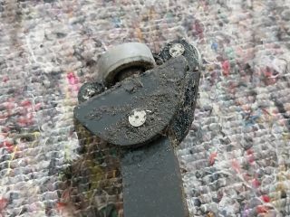 bontott VW MULTIVAN Tolóajtó Sín Görgő