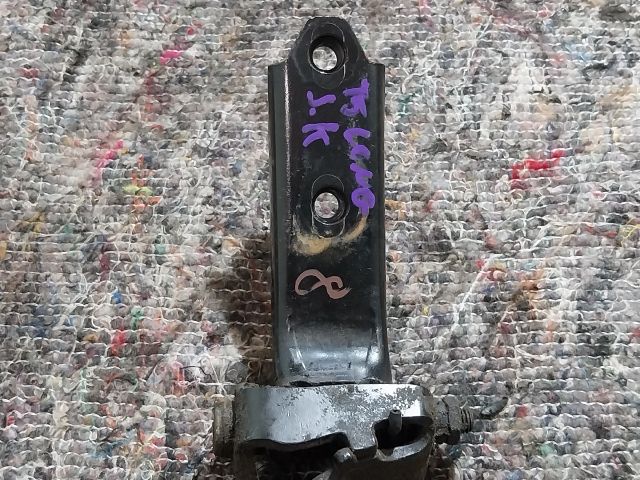 bontott VW MULTIVAN Tolóajtó Sín Görgő