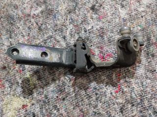 bontott VW MULTIVAN Tolóajtó Sín Görgő