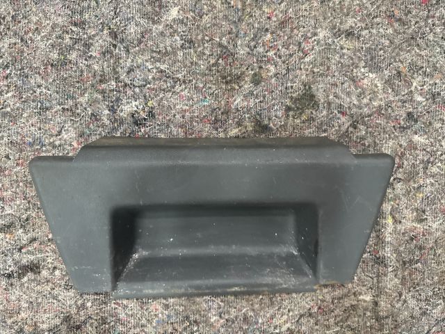 bontott VW MULTIVAN Ülés Rögzítő Takaró