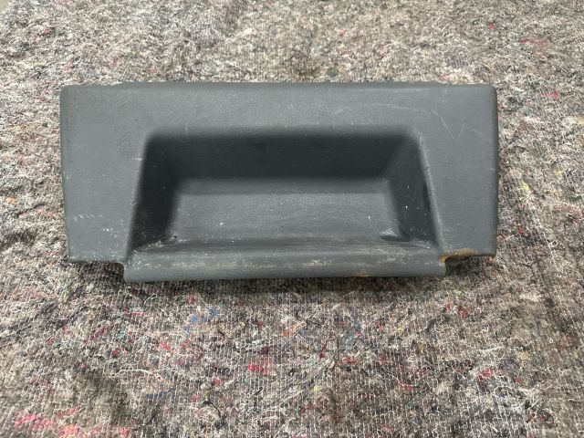 bontott VW MULTIVAN Ülés Rögzítő Takaró