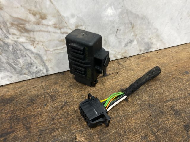 bontott VW MULTIVAN Ülésfűtés Vezérlő