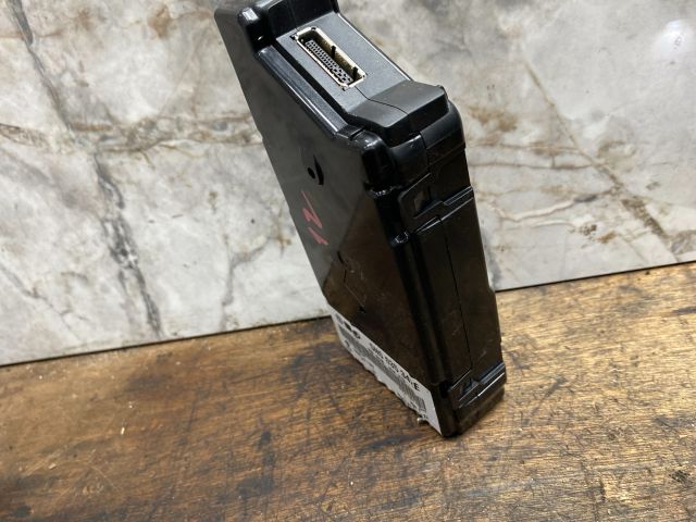 bontott VW MULTIVAN USB Aljzat