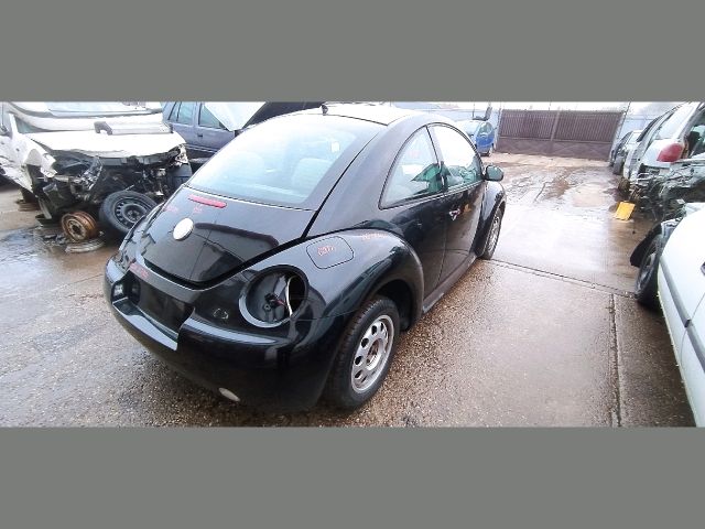 bontott VW NEW BEETLE Jobb első Csonkállvány Kerékaggyal