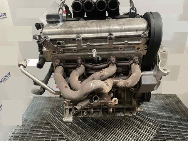 bontott VW NEW BEETLE Motor (Fűzött blokk hengerfejjel)