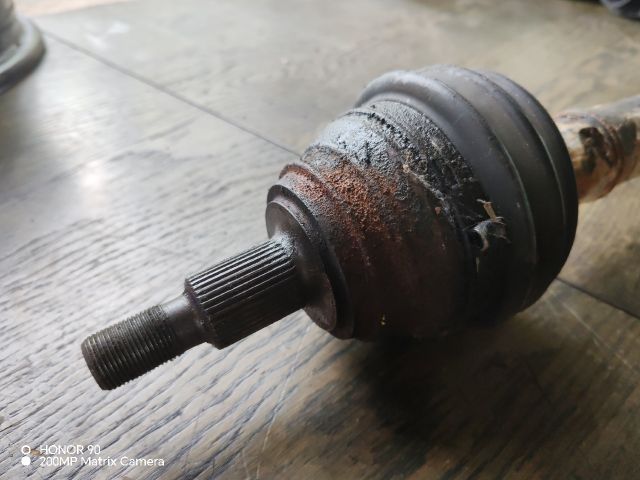 bontott VW NEW BEETLE Bal Féltengely