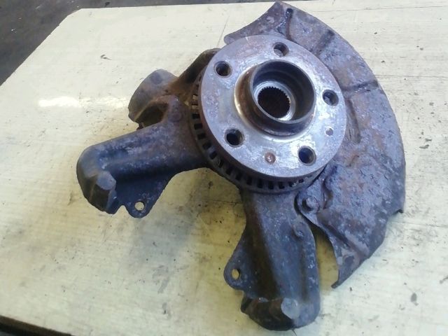 bontott VW NEW BEETLE Bal első Csonkállvány Kerékaggyal