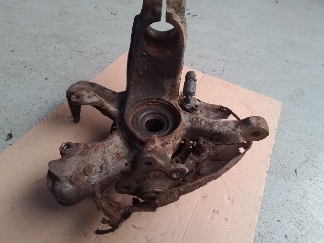 bontott VW NEW BEETLE Jobb első Csonkállvány Kerékaggyal