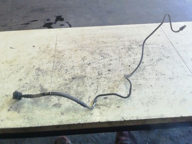 bontott VW NEW BEETLE Jobb hátsó Fékcső (Fém)