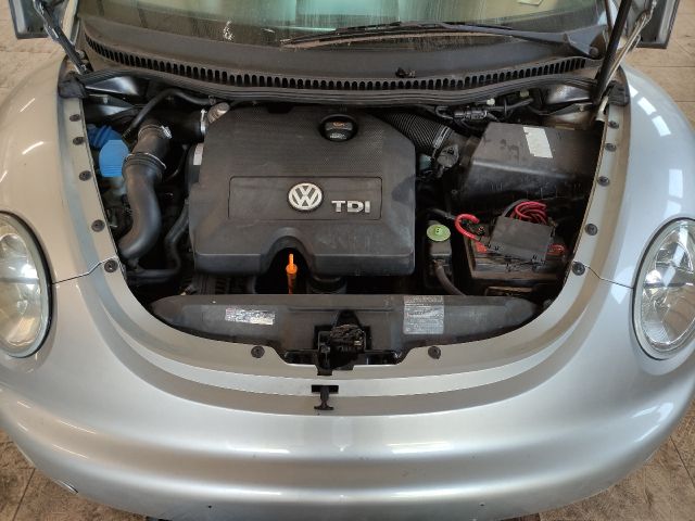 bontott VW NEW BEETLE Motor (Fűzött blokk hengerfejjel)