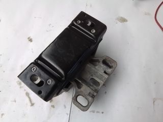 bontott VW NEW BEETLE Motor Tartó Bak (Fém)