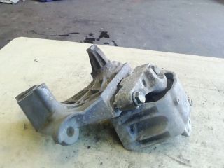 bontott VW NEW BEETLE Motor Tartó Bak Jobb