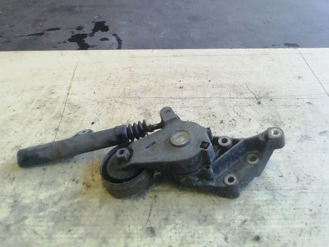 bontott VW NEW BEETLE Vezérlés Lánc / Szíj Feszítő Görgő