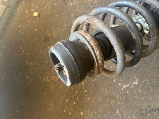 bontott VW NEW BEETLE Bal első Gólyaláb (Lengécsillapító, Rugó)