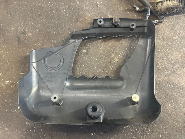 bontott VW NEW BEETLE Felső Motorburkolat