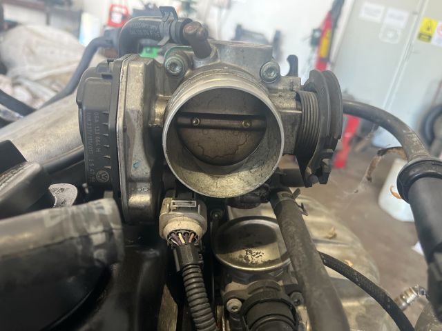 bontott VW NEW BEETLE Fojtószelep (Mechanikus)